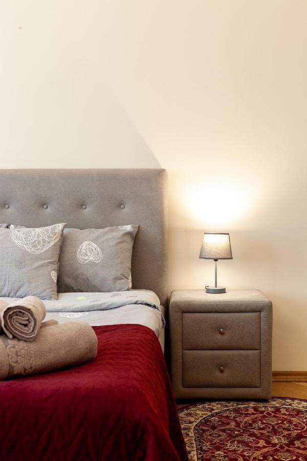 Apartment On Tamanska - Вулиця Дарії Гусяк Лвив Екстериор снимка