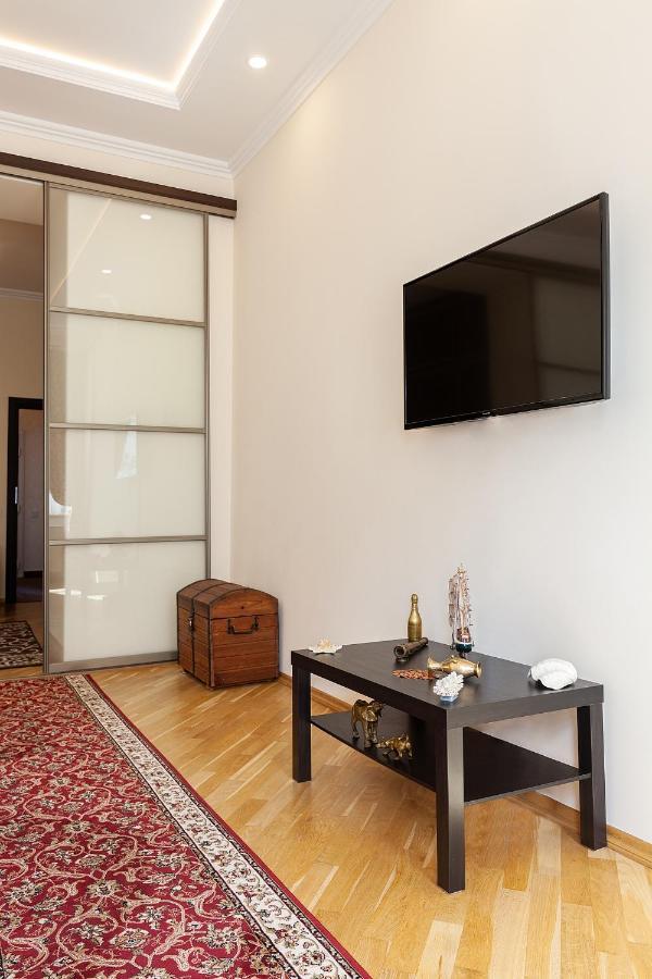 Apartment On Tamanska - Вулиця Дарії Гусяк Лвив Екстериор снимка