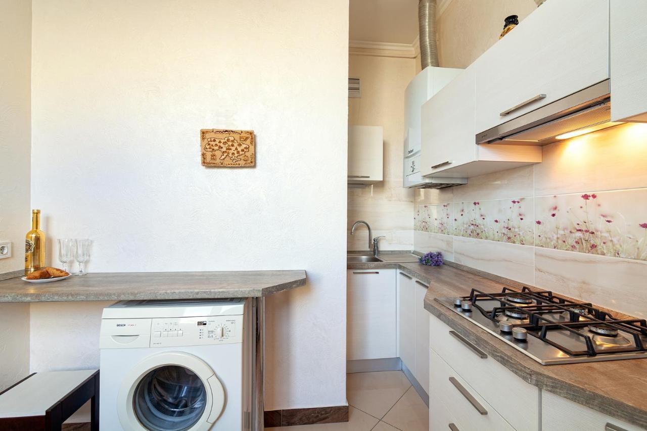 Apartment On Tamanska - Вулиця Дарії Гусяк Лвив Екстериор снимка